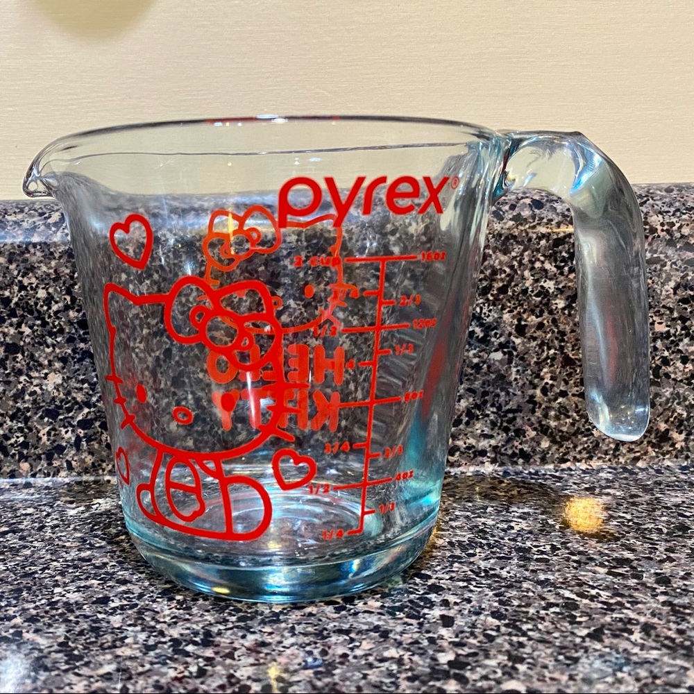 Hello Kitty Pyrex Measuring Cup - Picture 10 of 11